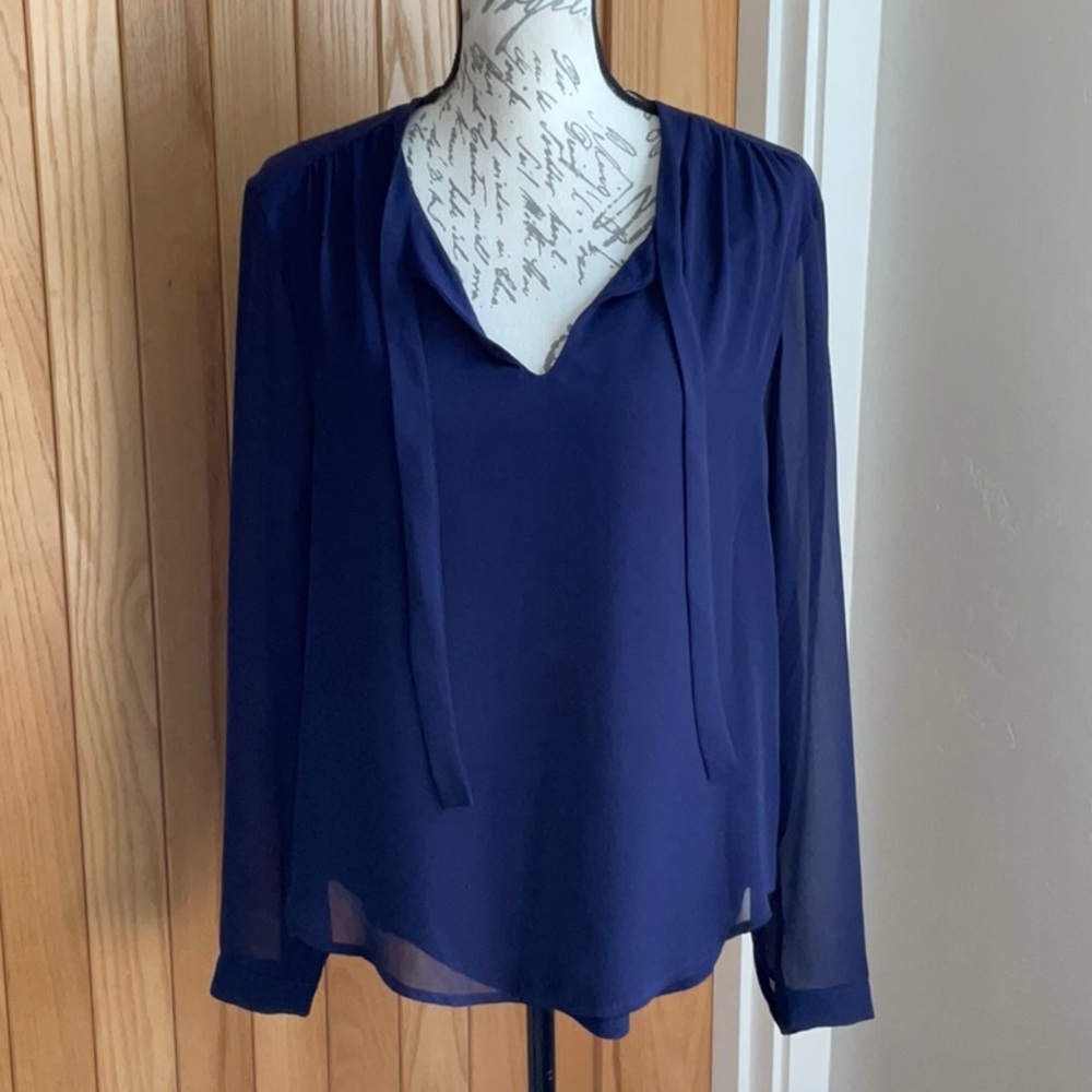 Ann Taylor beautiful blue mixed media blouse. S